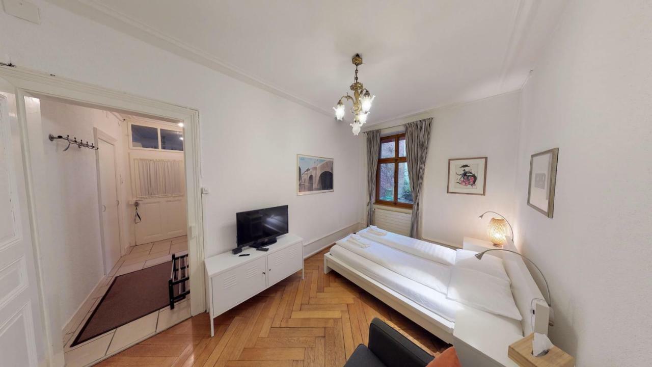 Unique Serviced Living @ Airport Line Bâle Extérieur photo